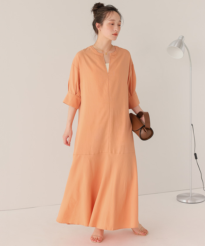 キーネックデザインワンピース