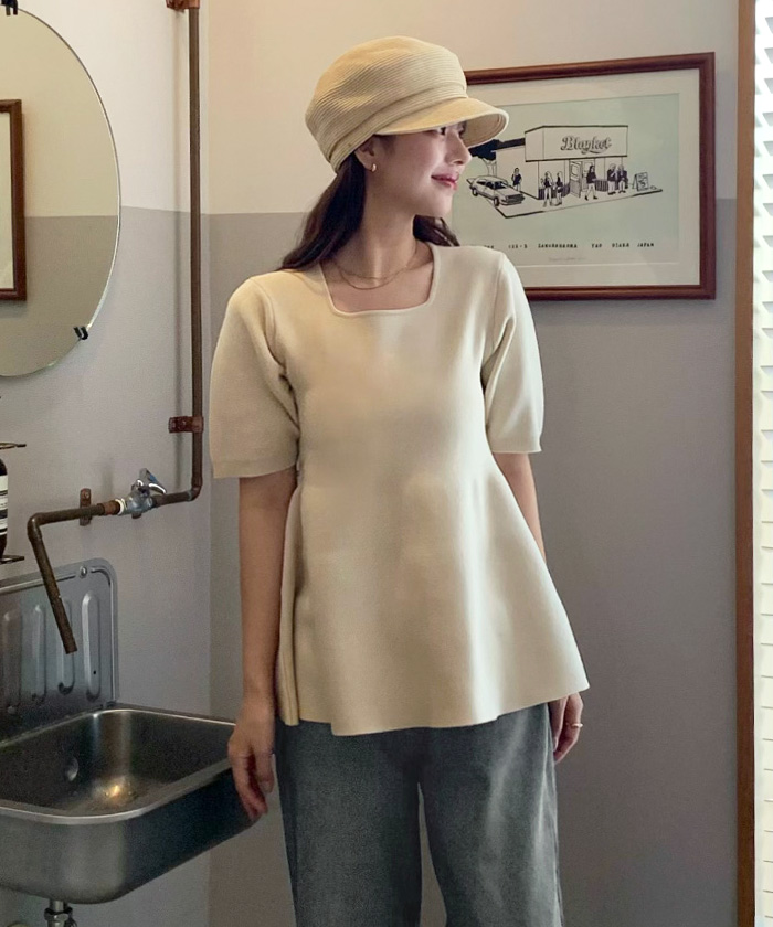 ハーフスリーブペプラムニットトップス