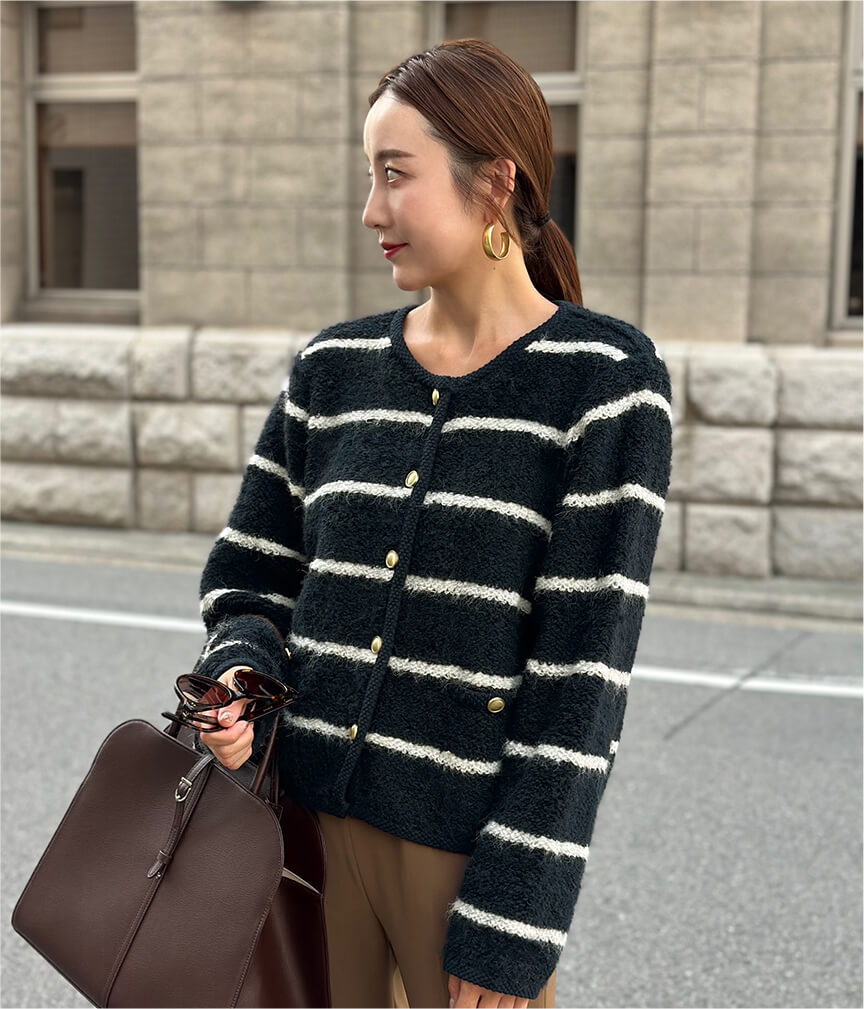 さやかさん着用 プチループゴールド釦ニットカーディガン 秋冬 ニット