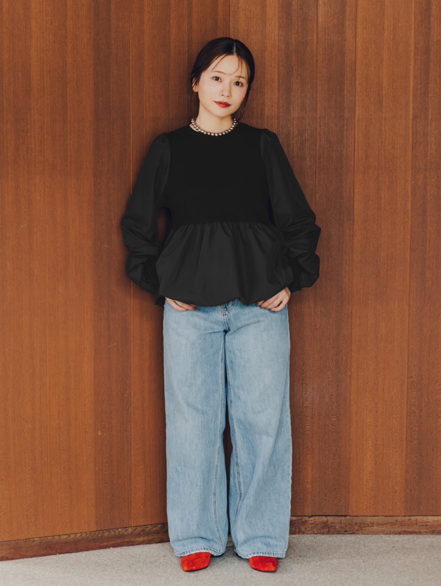 高山直子ペプラムニットを使用したコーデ全身