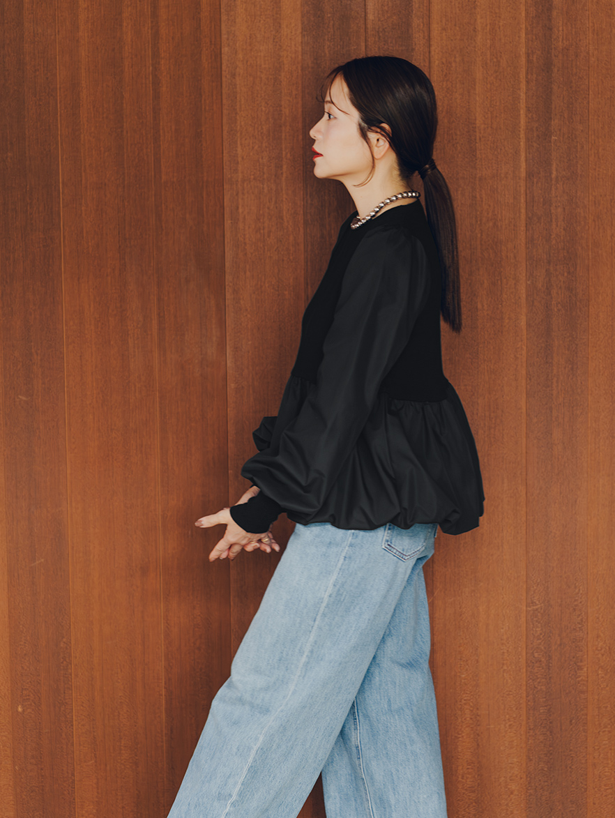 高山直子ペプラムニットを使用したコーデアップ