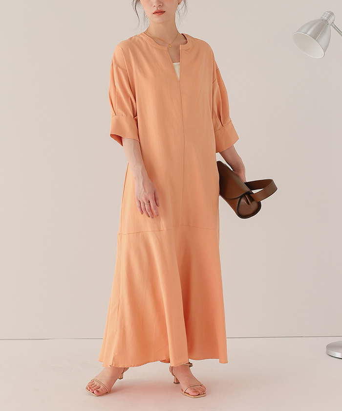 【美品】Moredde 上品キーネックのワンピース Moredde マタニティ・産後使える 授乳が簡単 上品キーネックの