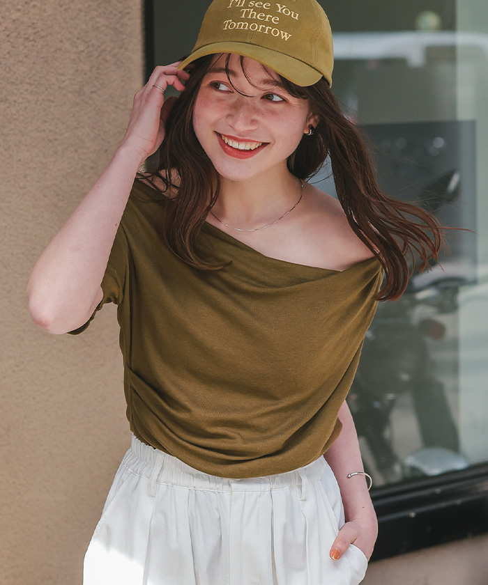 オフショルダーハーフスリーブTシャツ【メール便可／90】 | titivate