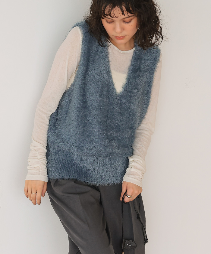 TIBI ティビ　Vネック ニットベスト　オーバーサイズ Vネックオーバーサイズシャギーニットベスト | titivate