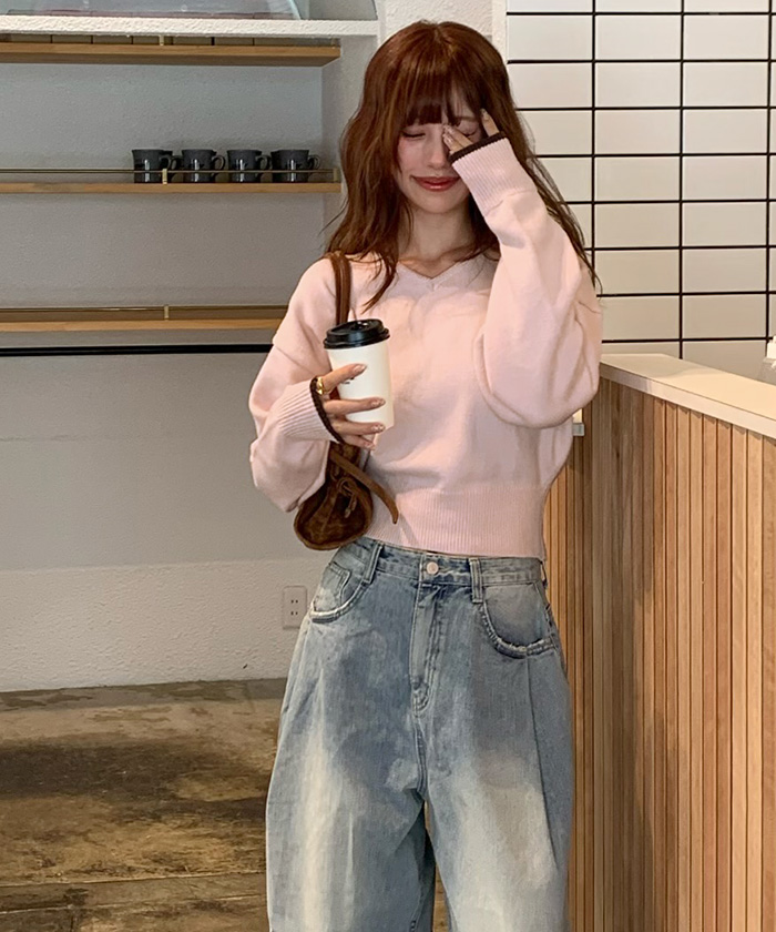 Vネックゆるっとベーシックニットトップス | titivate