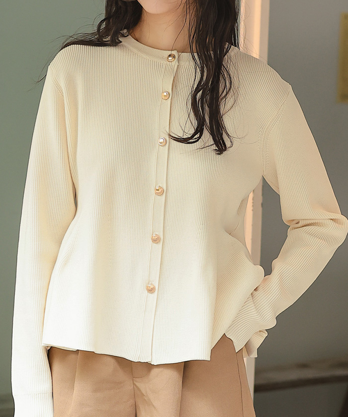 ゴールド釦ペプラムニットカーディガン | titivate