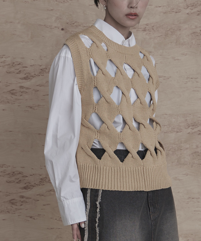 TSUHARU ケーブル編み ニットベスト TSUHARU ケーブル編み ニットベスト TSUHARU by Samansa Mos2（ツハル